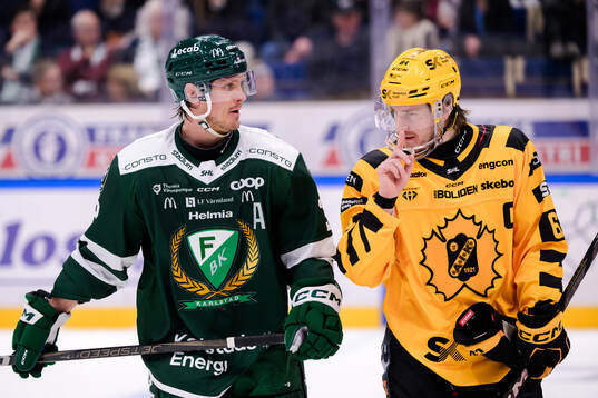 Färjestads Magnus Nygren och Skellefteås Jonathan Pudas