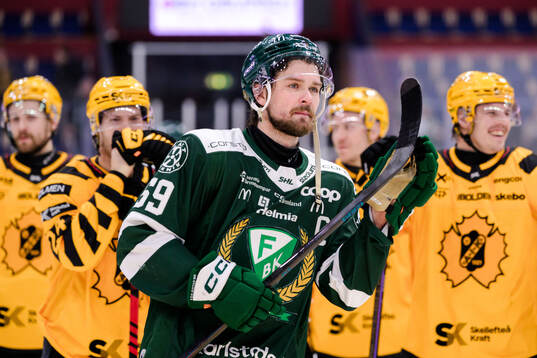 Färjestads Linus Johansson deppar