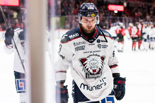 Linköpings Robin Kovacs deppar