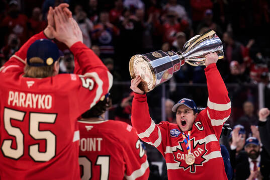 Bläddra bland fler bilder av Four Nations Face-Off, day 11, final, USA - Canada
