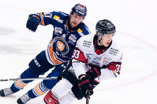 Växjös Robert Rosén och Malmö Redhawks Lassi Thomson