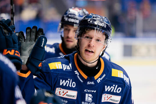 Växjös Hugo Gustafsson jublar