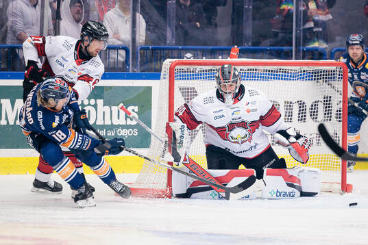 Växjös Marcus Sylvegård, Malmö Redhawks Johan Ivarsson