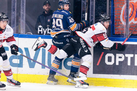 Växjös Leo Sahlin Wallenius och Malmö Redhawks Carl