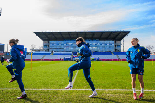 Bläddra bland fler bilder av Football, Women's Nations League, Sweden, Training