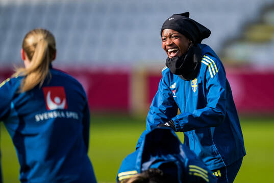 Evelyn Ijeh of the women's national football team of Sweden