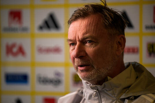 Head coach Peter Gerhardsson of the women's national