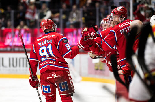 Timrås Magnus Pääjärvi jublar