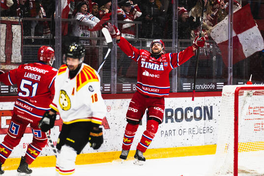 Timrås Magnus Pääjärvi jublar