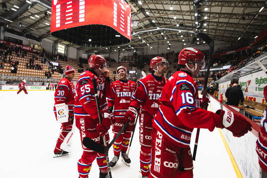 Timrås Linus Nässén jublar