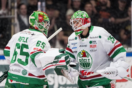 Rögles målvakt Christoffer Rifalk och målvakt Arvid Holm