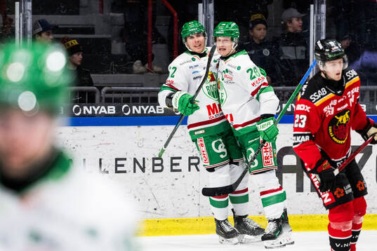 Rögles Lubos Horky och Anton Bengtsson jublar