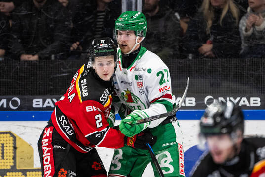 Luleås Arttu Tuhkala och Rögles Linus Sjödin