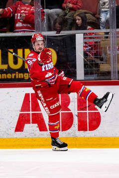 Timrås Jonathan Dahlén jublar