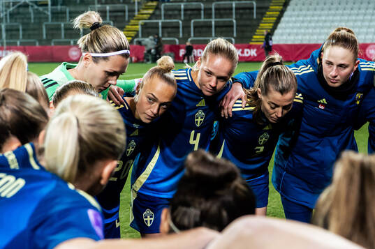 Hanna Bennison, Hanna Lundkvist and Linda Sembrant of Sweden
