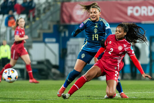 Johanna Rytting Kaneryd of Sweden and Isabella Bryld Obaze