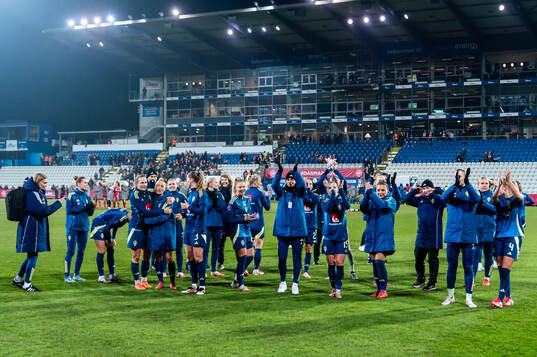 Players of Sweden celebrate