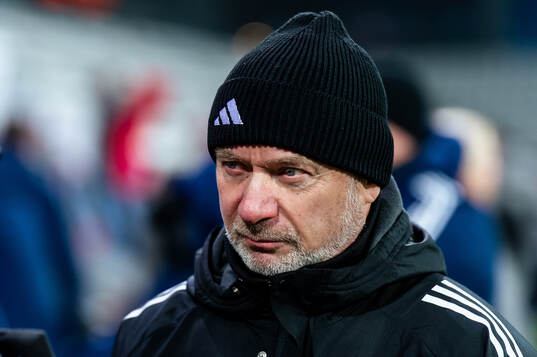 Head coach Peter Gerhardsson of Sweden