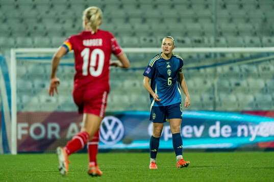 Pernille Harder of Denmark and Magdalena Eriksson of Sweden