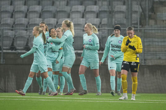 Jitex spelare jublar