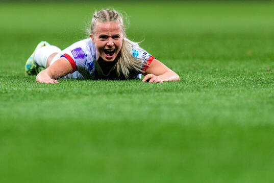 Bläddra bland fler bilder av Football, Women's Nations League, France - Norway