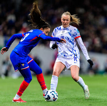 Selma Bacha of France and Frida Maanum of Norway