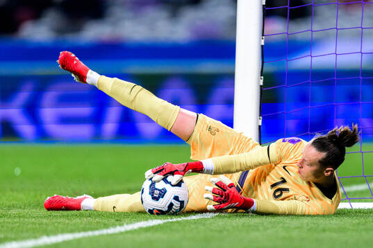 Goalkeeper Pauline Peyraud-Magnin of France