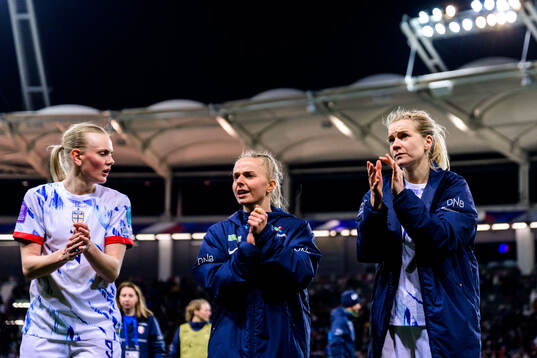Frida Maanum and Ada Hegerberg of Norway