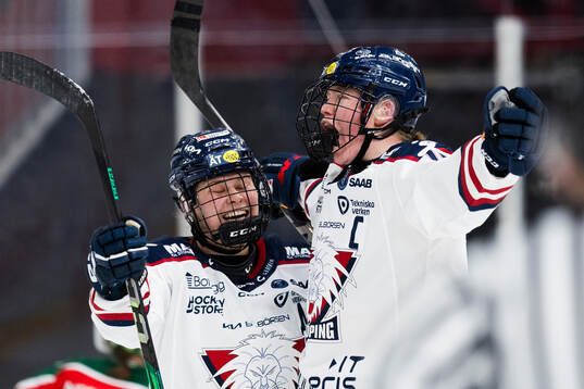 Linköpings Sara Hjalmarsson jublar