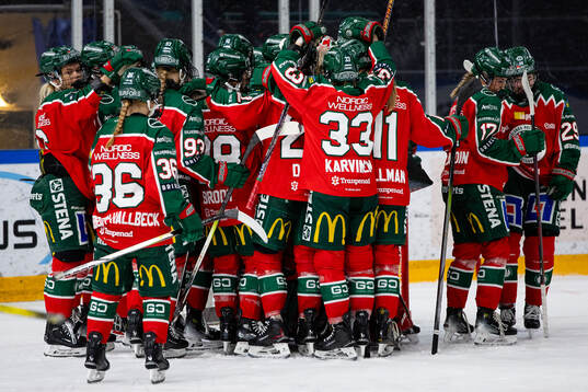 Frölundas spelare jublar