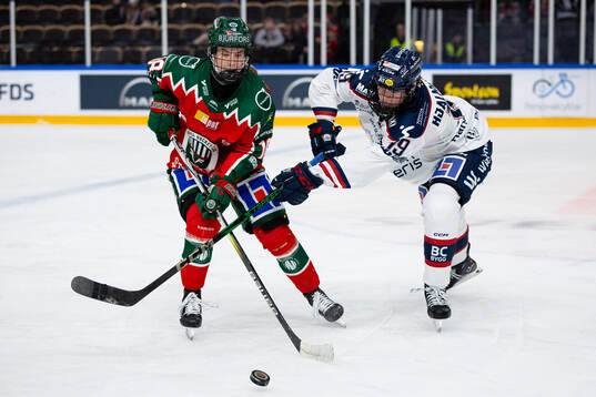 Frölundas Elisa Holopainen och Linköpings Sara Hjalmarsson