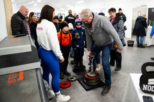 Kovlands Ishockeyförening har byggt en ny gymlokal. Vid
