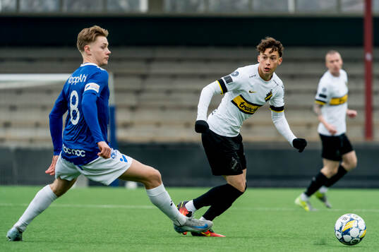 Trelleborgs Oskar Ruuska och AIKs Victor Goncalves Andersson