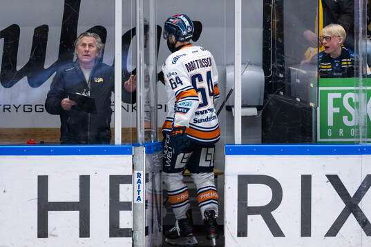 Växjös Eric Martinsson visas ut
