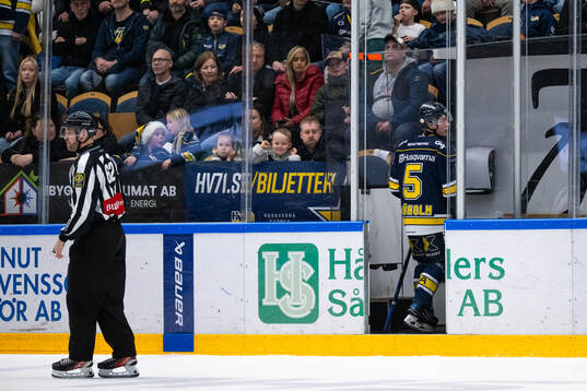 HV71s hJasmin Seppälä-Geerink of Finland with horse Kerel