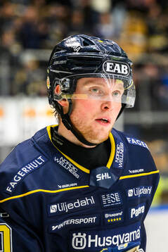 HV71s Oskar Stål-Lyrenäs