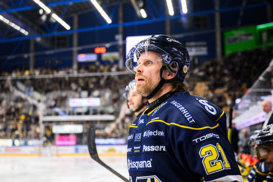 HV71s Mattias Tedenby