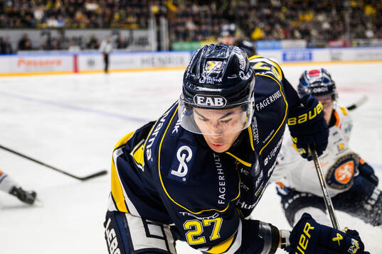 HV71s Jonathan Ang