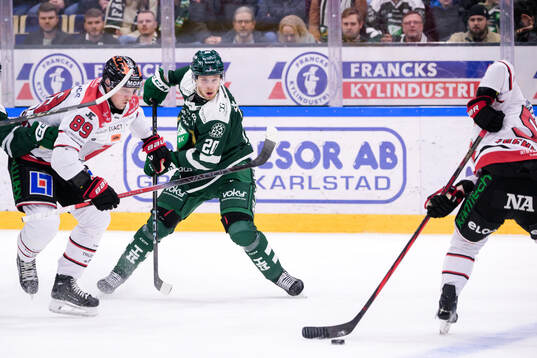 Örebros Patrik Karlkvist och Färjestads Marcus Westfält