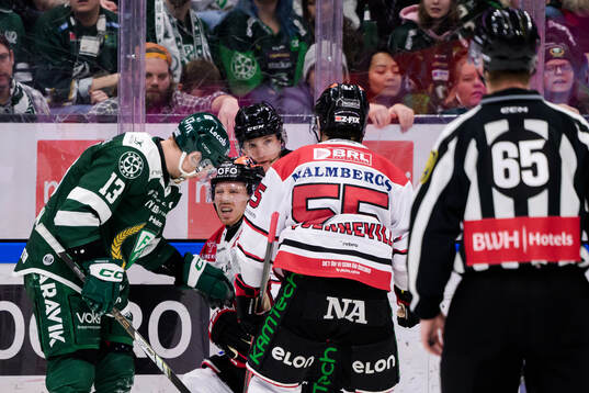Färjestads Joel Kellman och Örebros Kalle Kossila