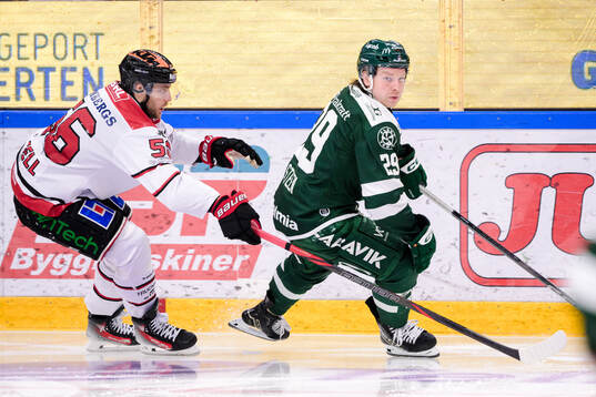Örebros Robin Norell och Färjestads Oskar Steen