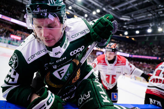 Färjestads Oskar Steen och Örebros Milton Oscarson