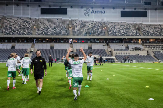 Hammarbys fystränare Gustav Pettersson med spelare