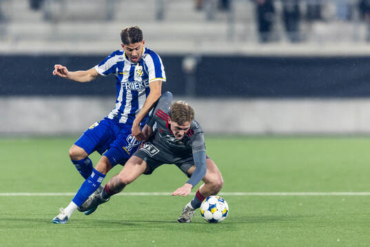 IFK Göteborgs Ramon Pascal Lundqvist och Sandvikens Olle