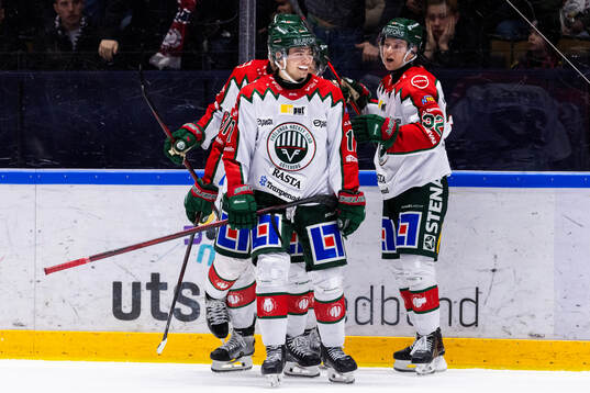 Linköpings Isac Born jublar