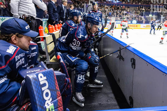 Linköpings Ty Rattie deppar