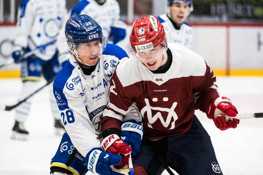 Leksands Justin Glenn Kloos och Timrås Erik Walli