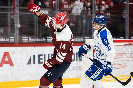 Timrås Emil Pettersson jublar