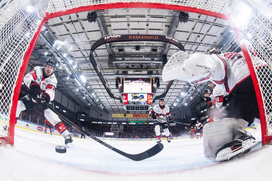 Malmö Redhawks Johan Ivarsson när Luleås Marcus