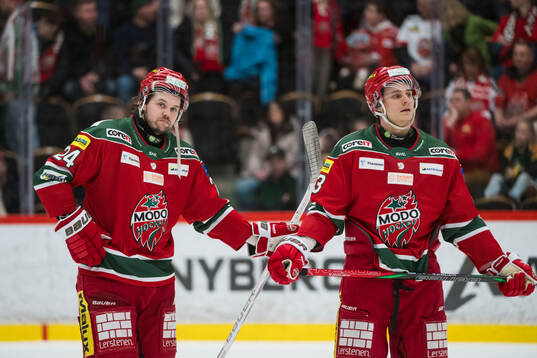 Modos Måns Carlsson och Tobias Winberg deppar